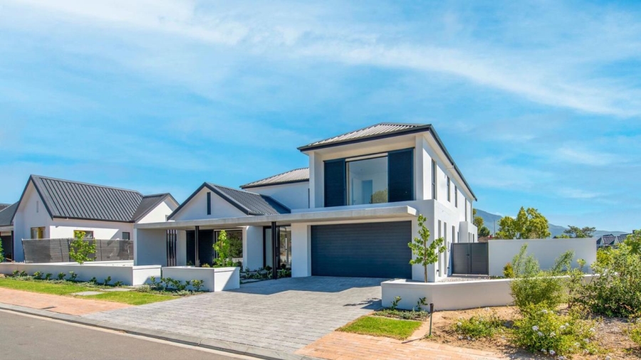 5 Bedroom Property for Sale in Paarl South Western Cape